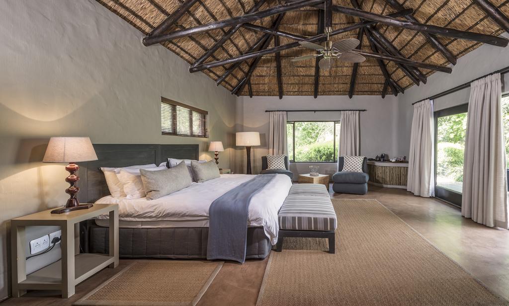 Kariega Game Reserve River Lodge Kenton on Sea Ruang foto